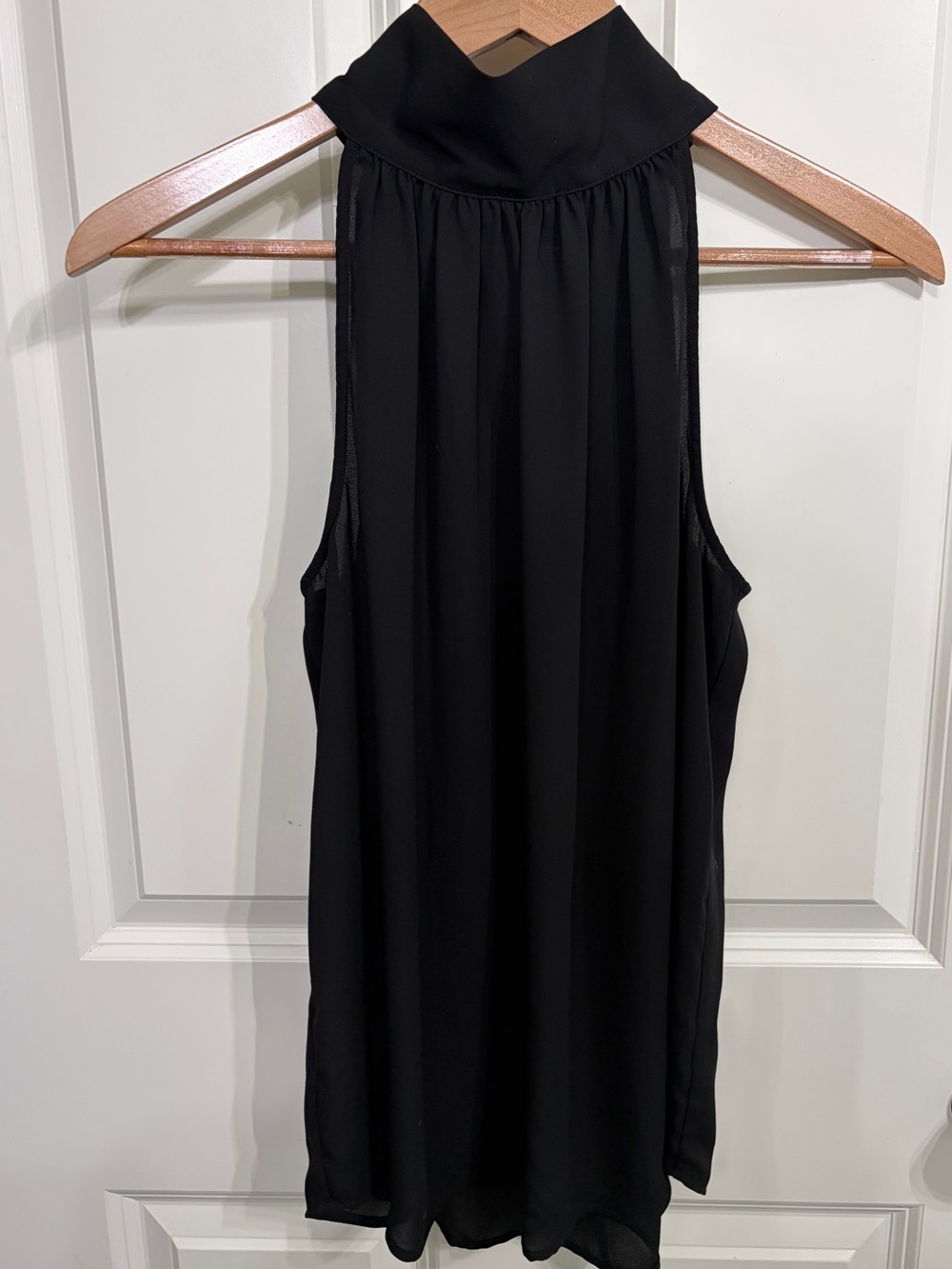 Beautiful J Crew Sleeveless Black Mock Neck Tie back Blouse size 6. Stunning